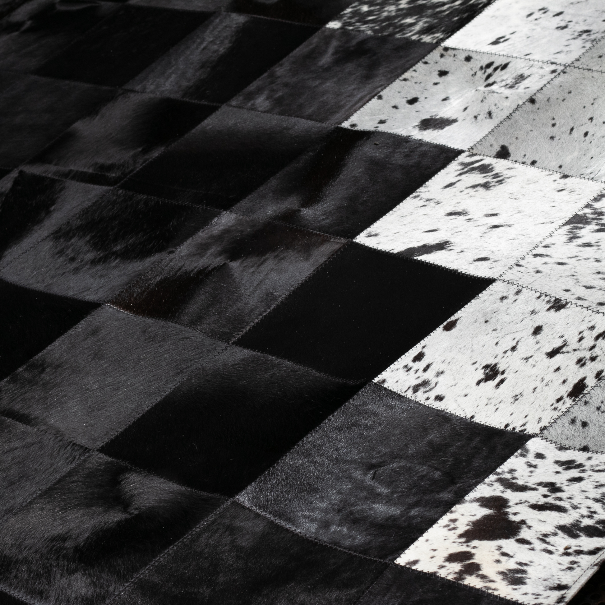 Tapete cuadros negro y granizado